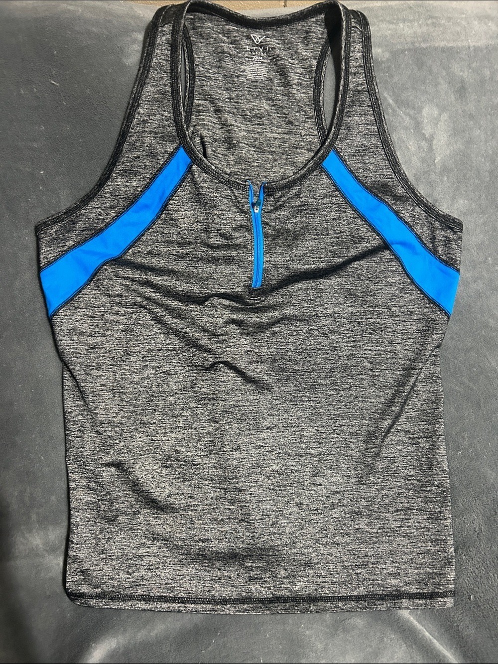 Livi Active by Lane Bryant Gray Racerback Athletic Tank with Blue Accents